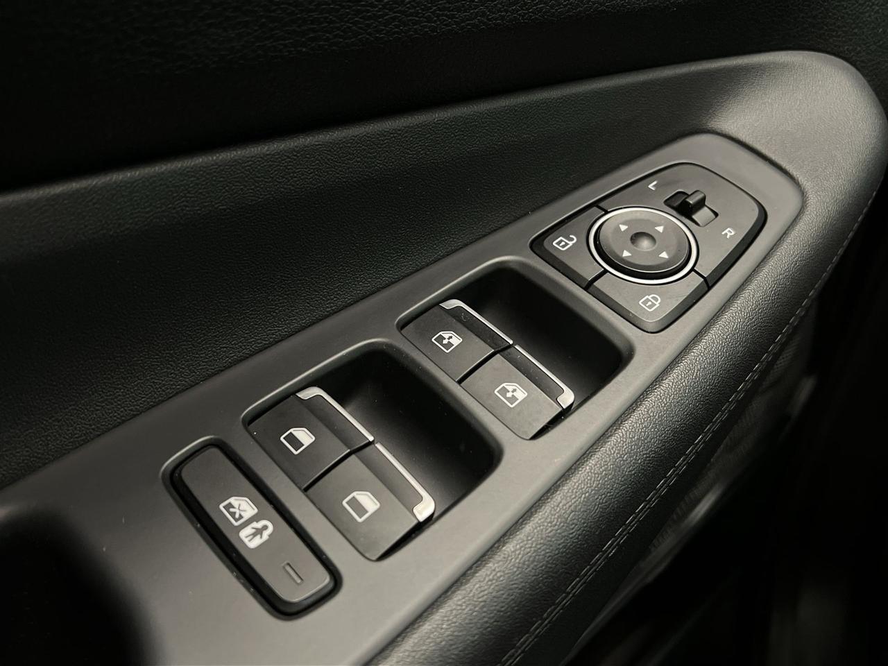 2022 Hyundai Santa Fe PREFERRED AWD | HTD SEATS | CARPLAY | REMOTE START Photo