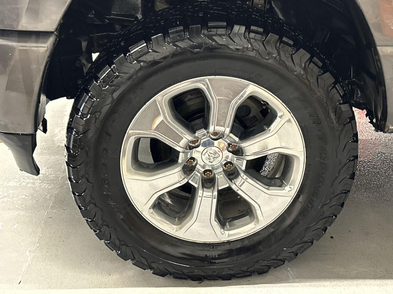 2019 RAM 1500 BIG HORN 4X4 |5.7L HEMI | CREW |HTD SEATS |TOW PKG Photo