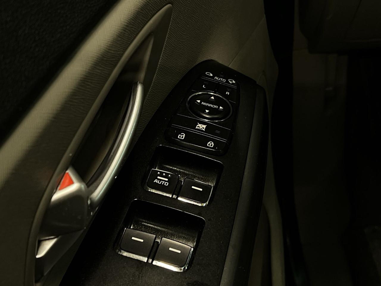 2021 Kia Sedona 8-PASS | HTD SEATS/STEERING | CARPLAY | ALLOYS Photo