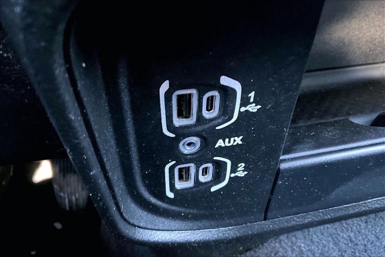 2024 RAM 3500 Big Horn Crew | 6.7L Diesel | Tow Pkg | 4X4 Photo