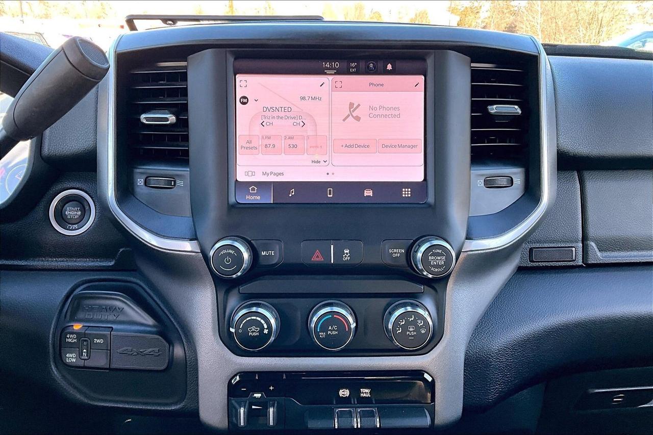 2024 RAM 3500 Big Horn Crew | 6.7L Diesel | Tow Pkg | 4X4 Photo