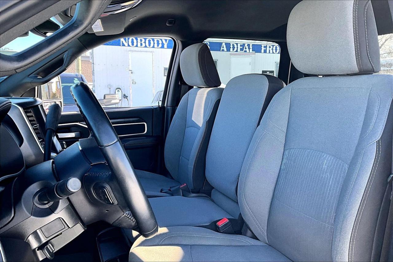 2024 RAM 3500 Big Horn Crew | 6.7L Diesel | Tow Pkg | 4X4 Photo