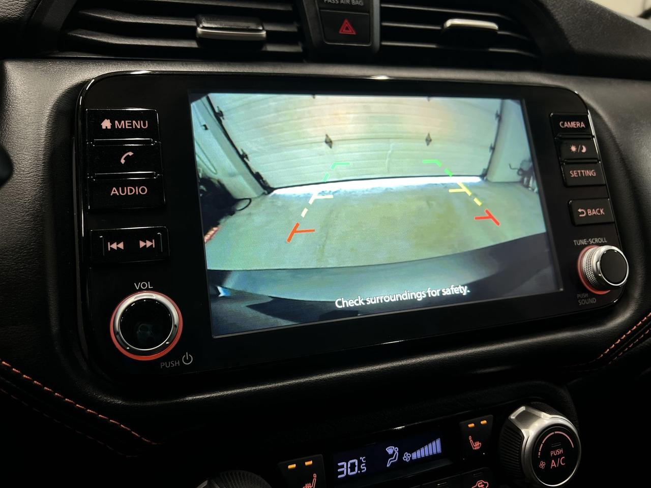 2024 Nissan Versa SR | HTD SEATS | CARPLAY |17IN ALLOYS | BLIND SPOT Photo