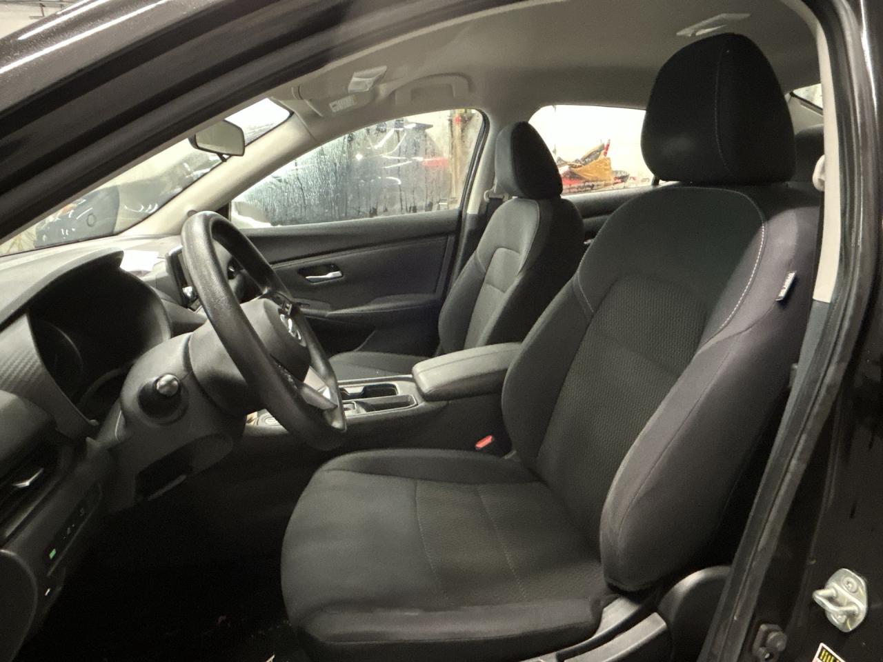 2022 Nissan Sentra AUTOMATIC | LOW KMS! | HTD SEATS | CARPLAY | A/C Photo2