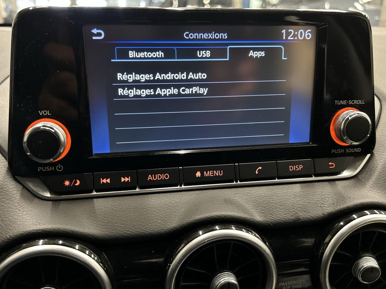 2022 Nissan Sentra AUTOMATIC | LOW KMS! | HTD SEATS | CARPLAY | A/C Photo