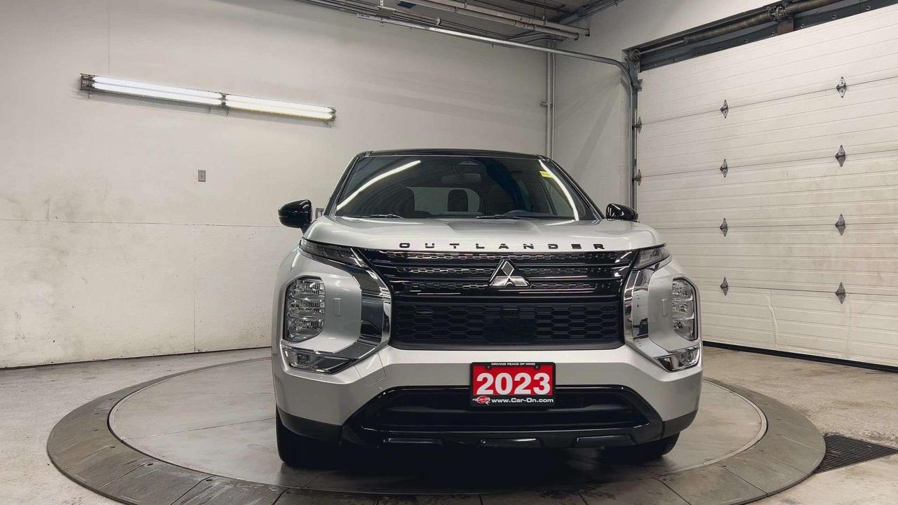 2023 Mitsubishi Outlander NOIR AWD | 7-PASS | HTD LEATHER | CARPLAY |ALLOYS Photo3