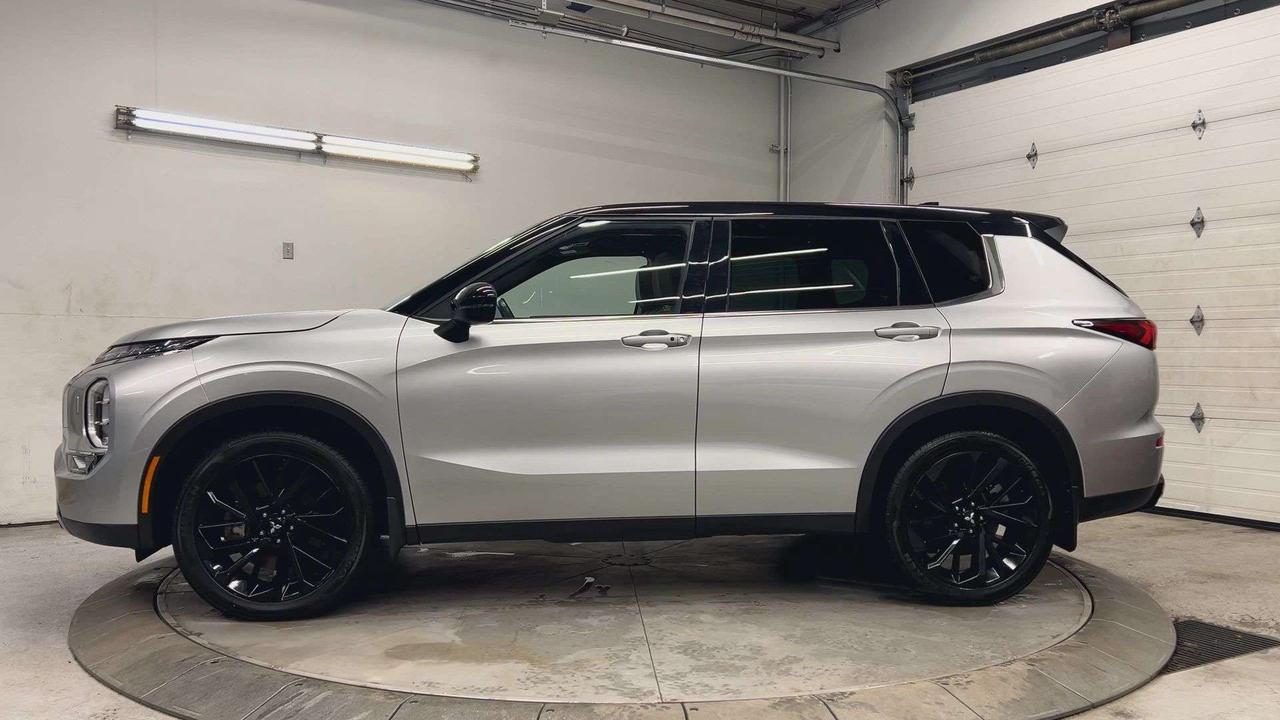 2023 Mitsubishi Outlander NOIR AWD | 7-PASS | HTD LEATHER | CARPLAY |ALLOYS Photo