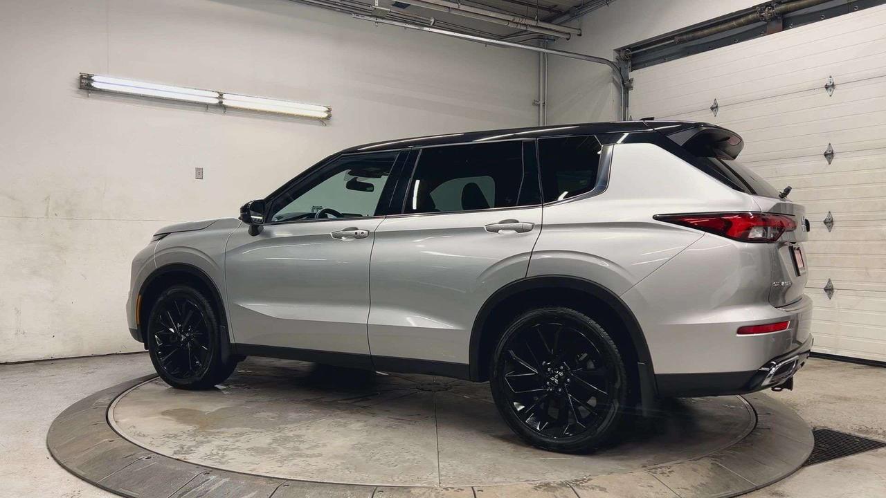 2023 Mitsubishi Outlander NOIR AWD | 7-PASS | HTD LEATHER | CARPLAY |ALLOYS Photo