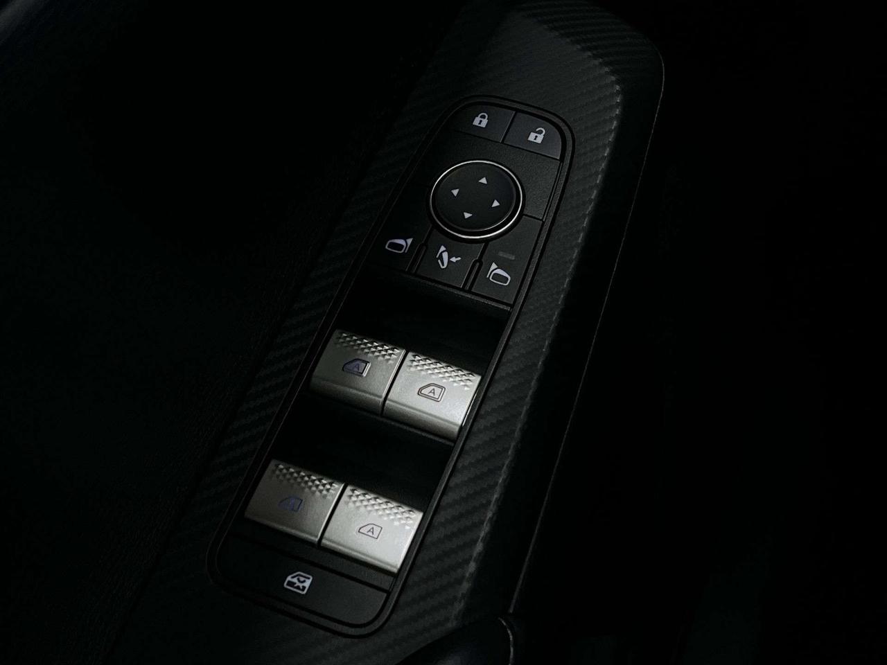 2023 Mitsubishi Outlander NOIR AWD | 7-PASS | HTD LEATHER | CARPLAY |ALLOYS Photo