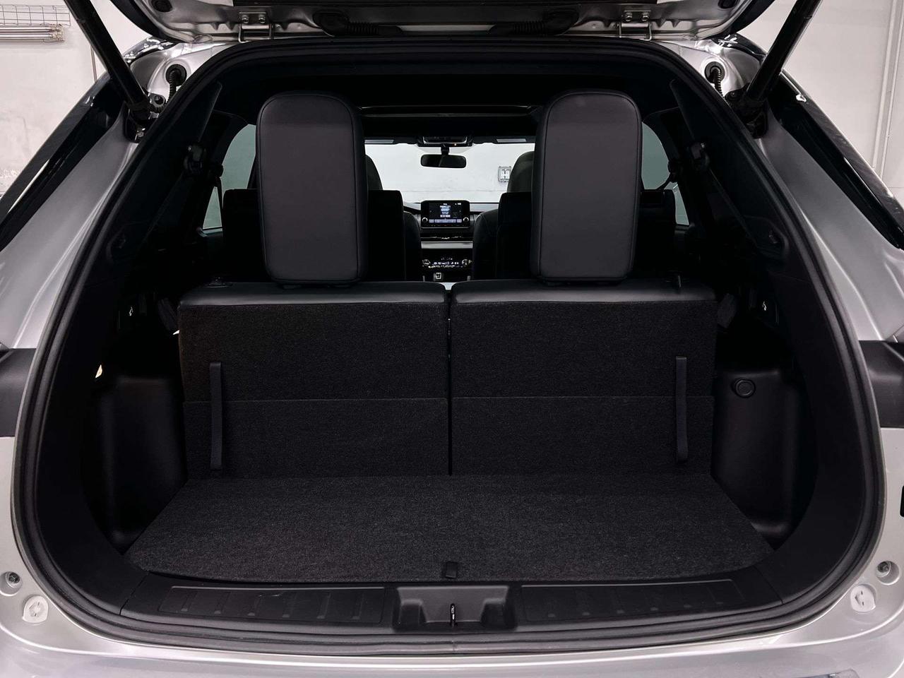 2023 Mitsubishi Outlander NOIR AWD | 7-PASS | HTD LEATHER | CARPLAY |ALLOYS Photo