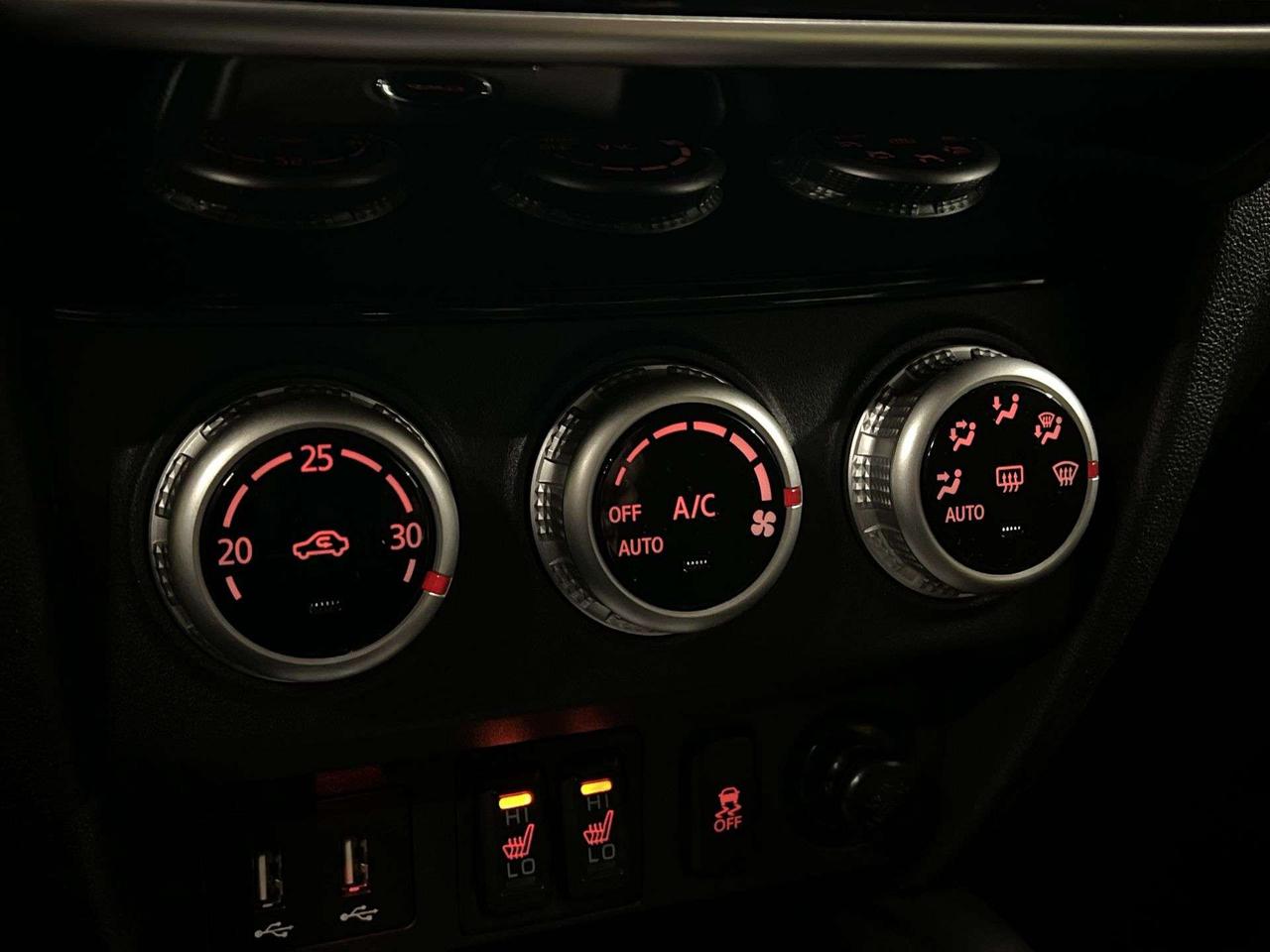 2024 Mitsubishi RVR AWD | HEATED SEATS | CARPLAY | REAR CAM | A/C Photo