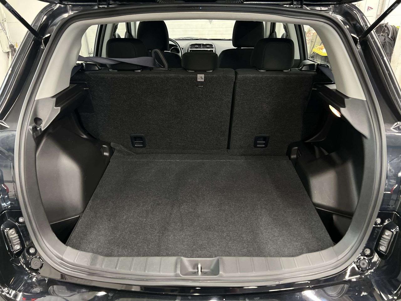 2024 Mitsubishi RVR AWD | HEATED SEATS | CARPLAY | REAR CAM | A/C Photo