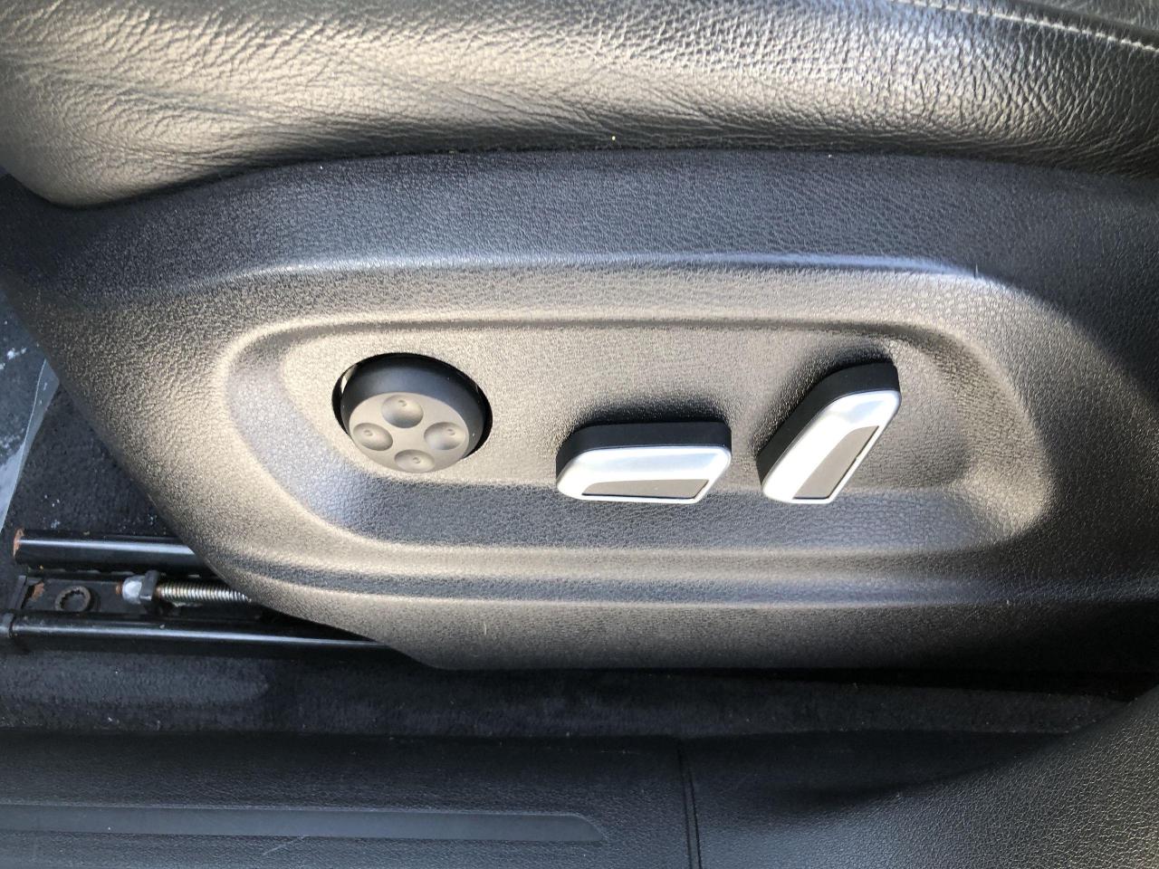 2017 Audi Q5 2.0T Komfort CONVENIENCE PKG, LEATHER, PANO. ROOF, Photo