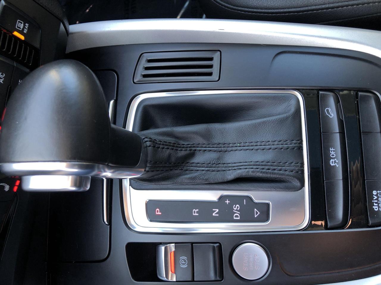 2017 Audi Q5 2.0T Komfort CONVENIENCE PKG, LEATHER, PANO. ROOF, Photo