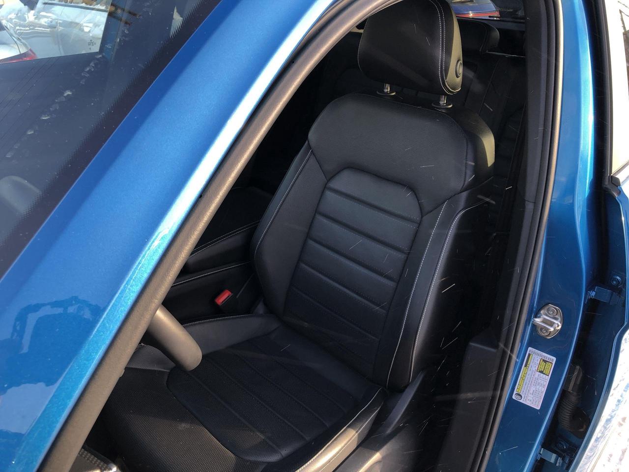 2024 Volkswagen Atlas Cross Sport 2.0 TSI Highline BLACK WHEELS PKG, 20 ALLOYS, NAVI Photo