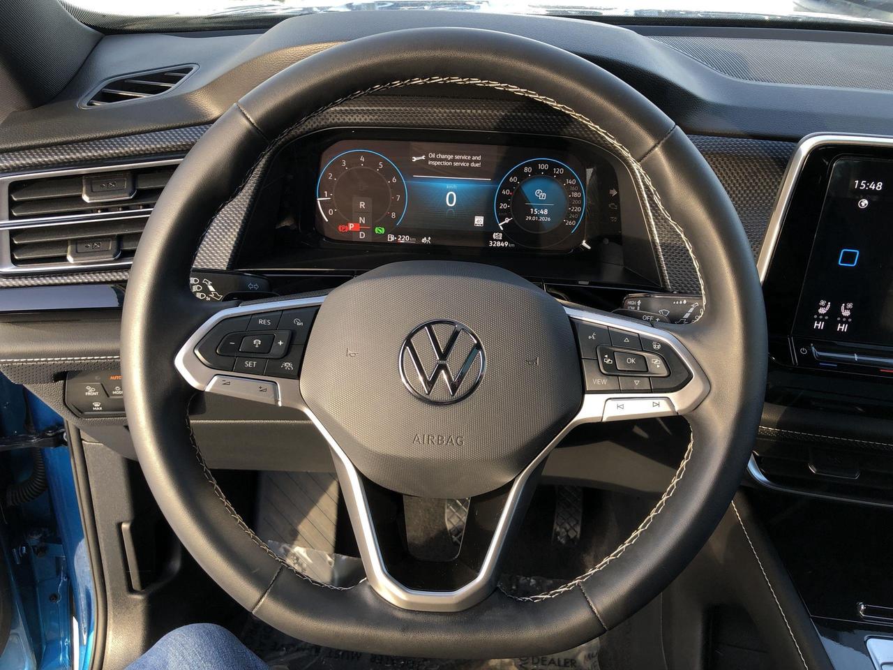2024 Volkswagen Atlas Cross Sport 2.0 TSI Highline BLACK WHEELS PKG, 20 ALLOYS, NAVI Photo