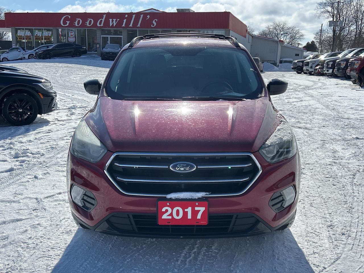 2017 Ford Escape SE, AWD, BACK UP CAMERA, BLIND SPOT MONITORS! - Photo #9