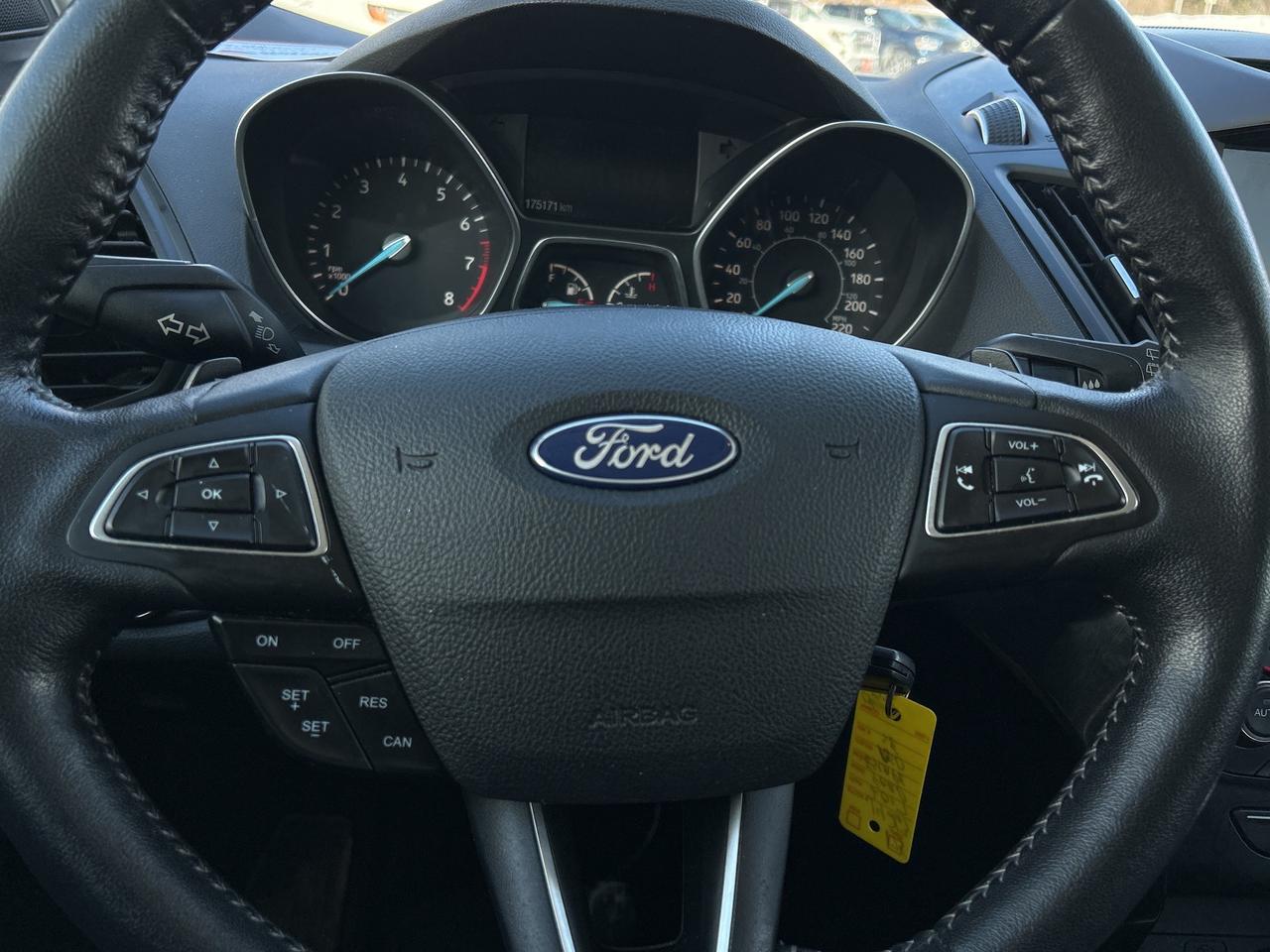 2017 Ford Escape SE, AWD, BACK UP CAMERA, BLIND SPOT MONITORS! - Photo #15