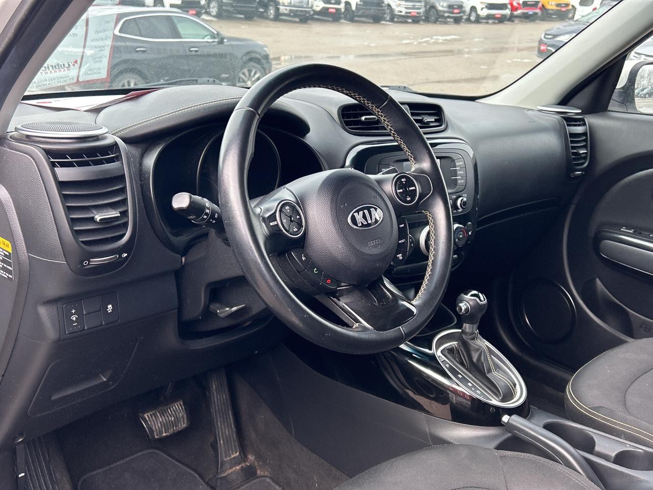 2015 Kia Soul EX, AUTO, HEATED SEATS, BACK UP CAMERA! - Photo #9