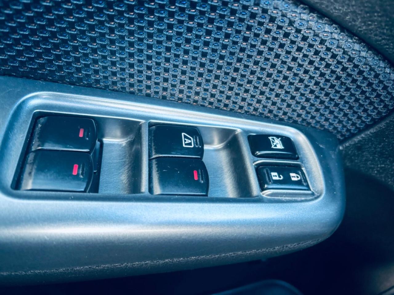 2011 Subaru Forester 5dr Wagon Automatic 2.5X Convertibleenience Photo