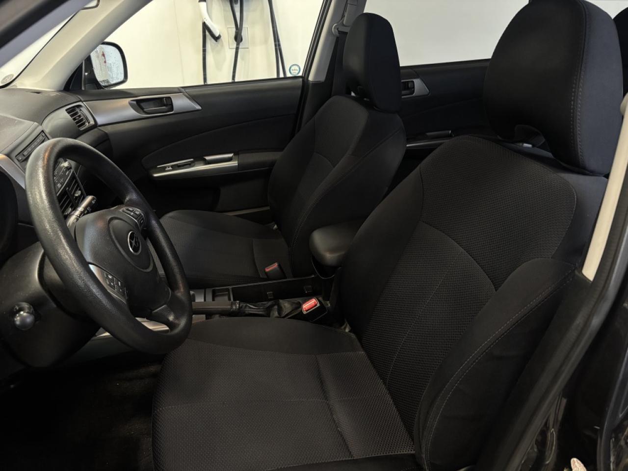 2011 Subaru Forester 5dr Wagon Automatic 2.5X Convertibleenience Photo