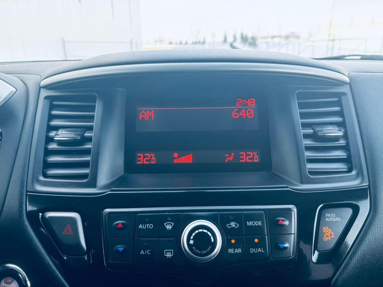 2013 Nissan Pathfinder S 4dr Front-wheel Drive CVT Photo