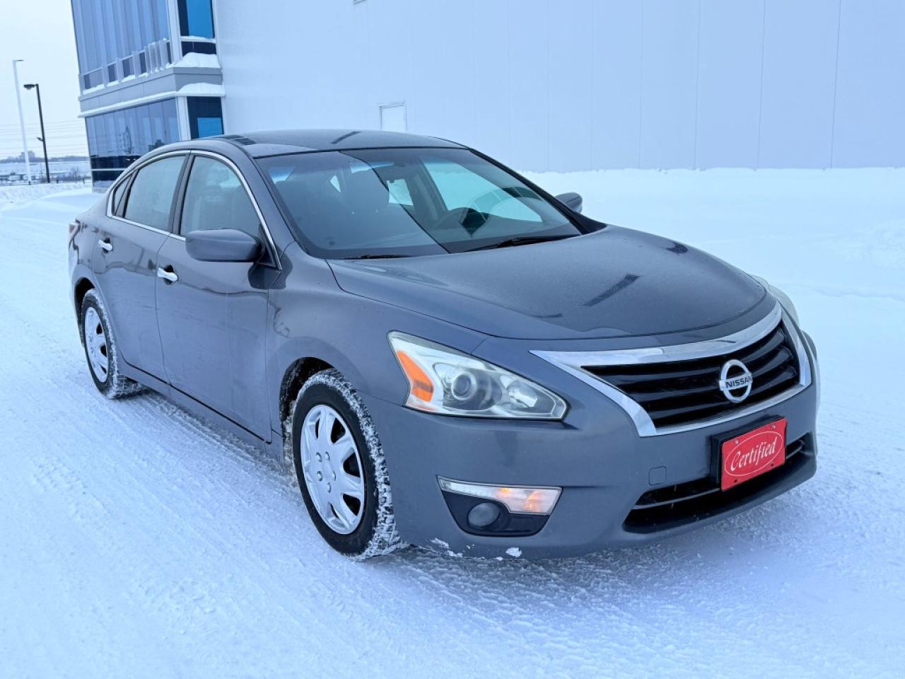 2015 Nissan Altima 4dr Sedan I4 CVT 2.5 Photo