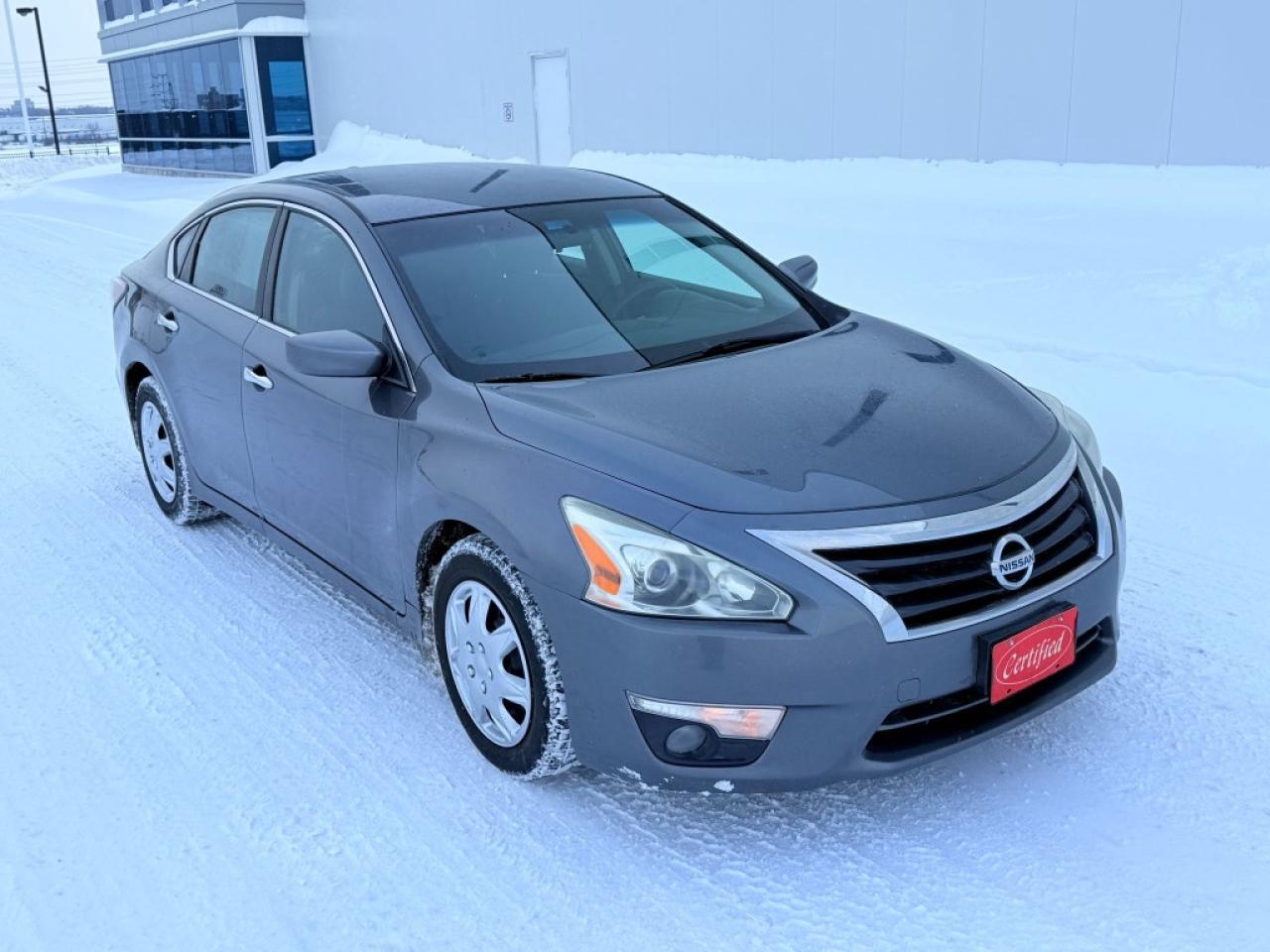 2015 Nissan Altima 4dr Sedan I4 CVT 2.5 Photo2