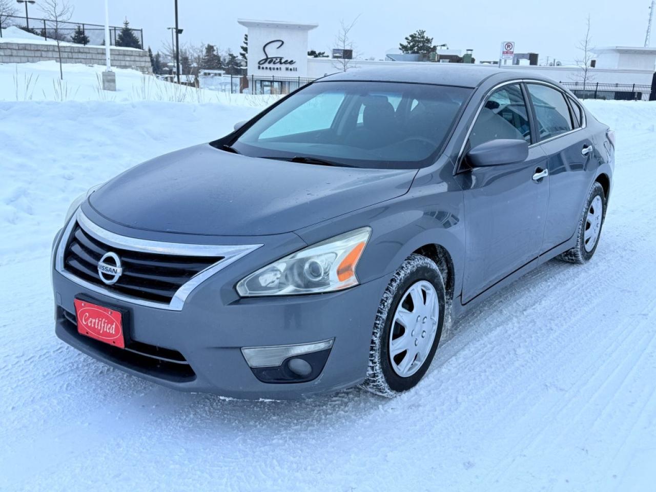 2015 Nissan Altima 4dr Sedan I4 CVT 2.5 Photo