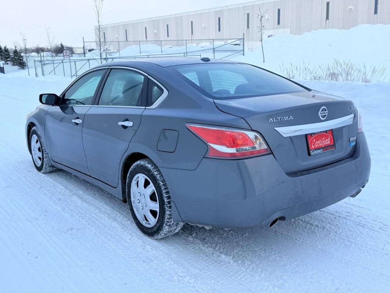 2015 Nissan Altima 4dr Sedan I4 CVT 2.5 Photo
