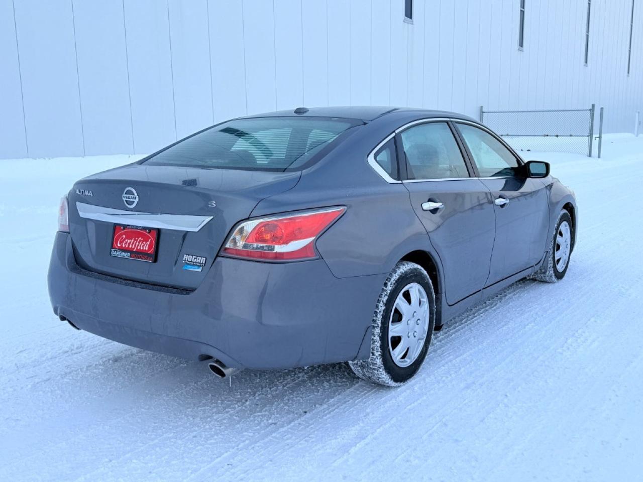 2015 Nissan Altima 4dr Sedan I4 CVT 2.5 Photo