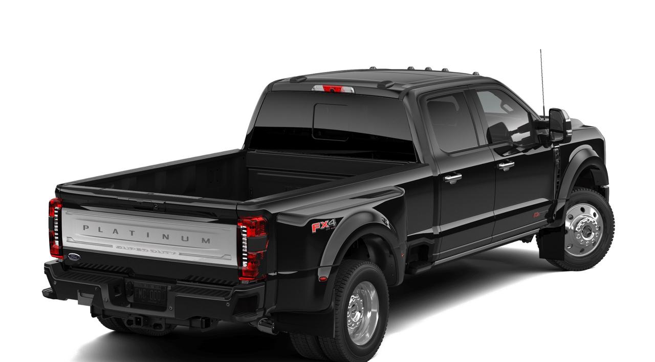 2026 Ford F-450 Super Duty DRW Platinum Photo2