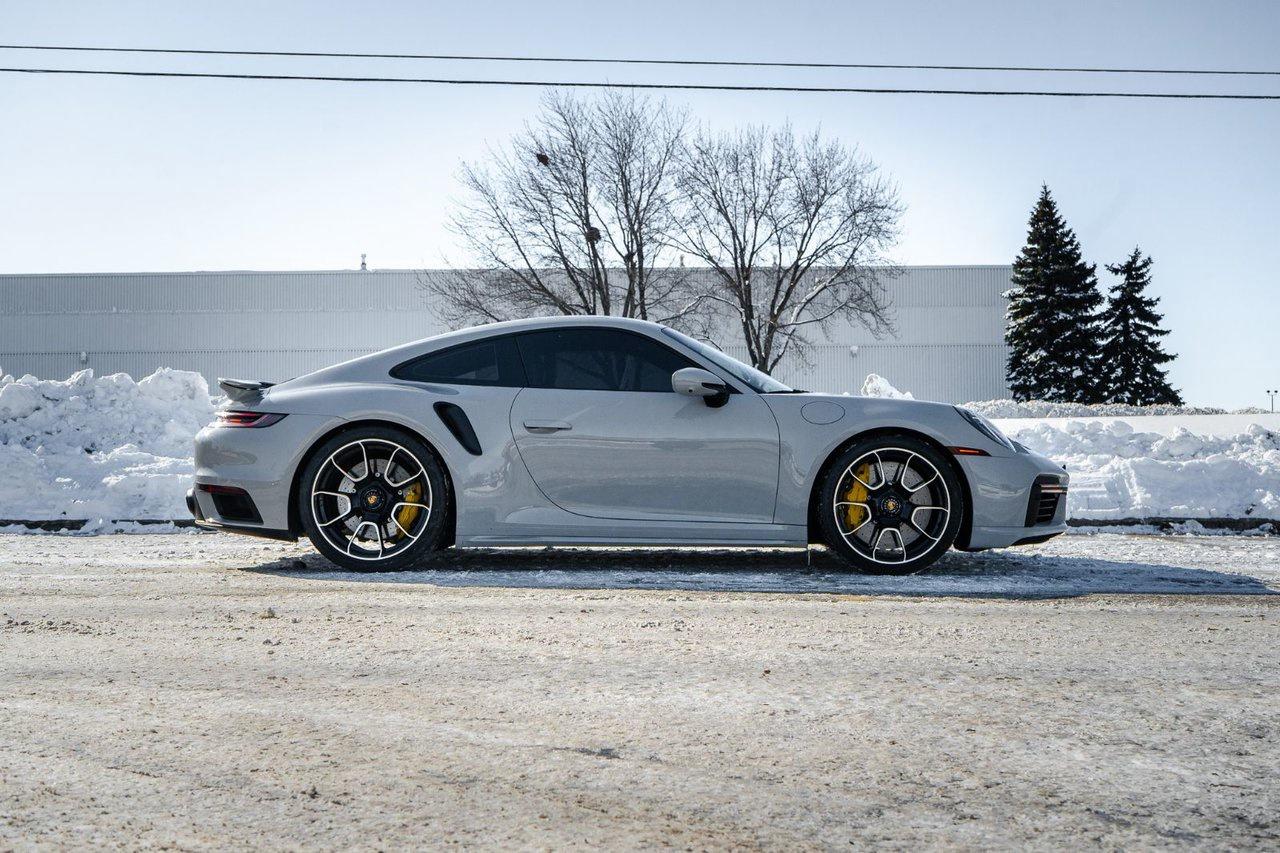 2023 Porsche 911 Turbo S Photo