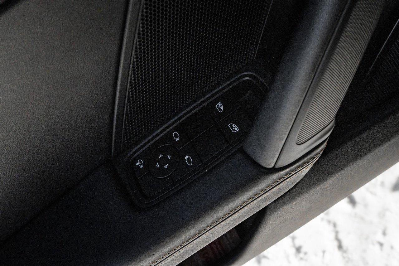 2023 Porsche 911 Turbo S Photo