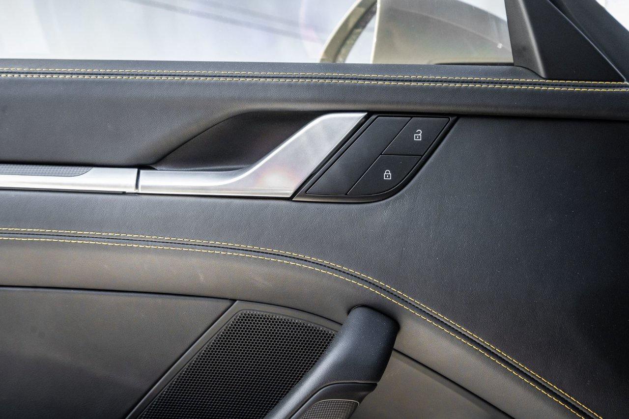 2023 Porsche 911 Turbo S Photo