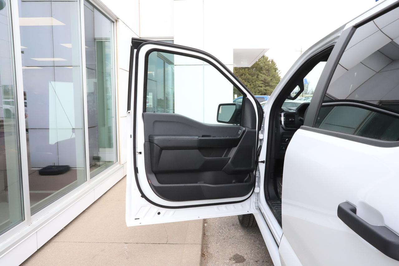 2026 Ford F-150 STX 4WD SuperCrew 5.5' Box Photo