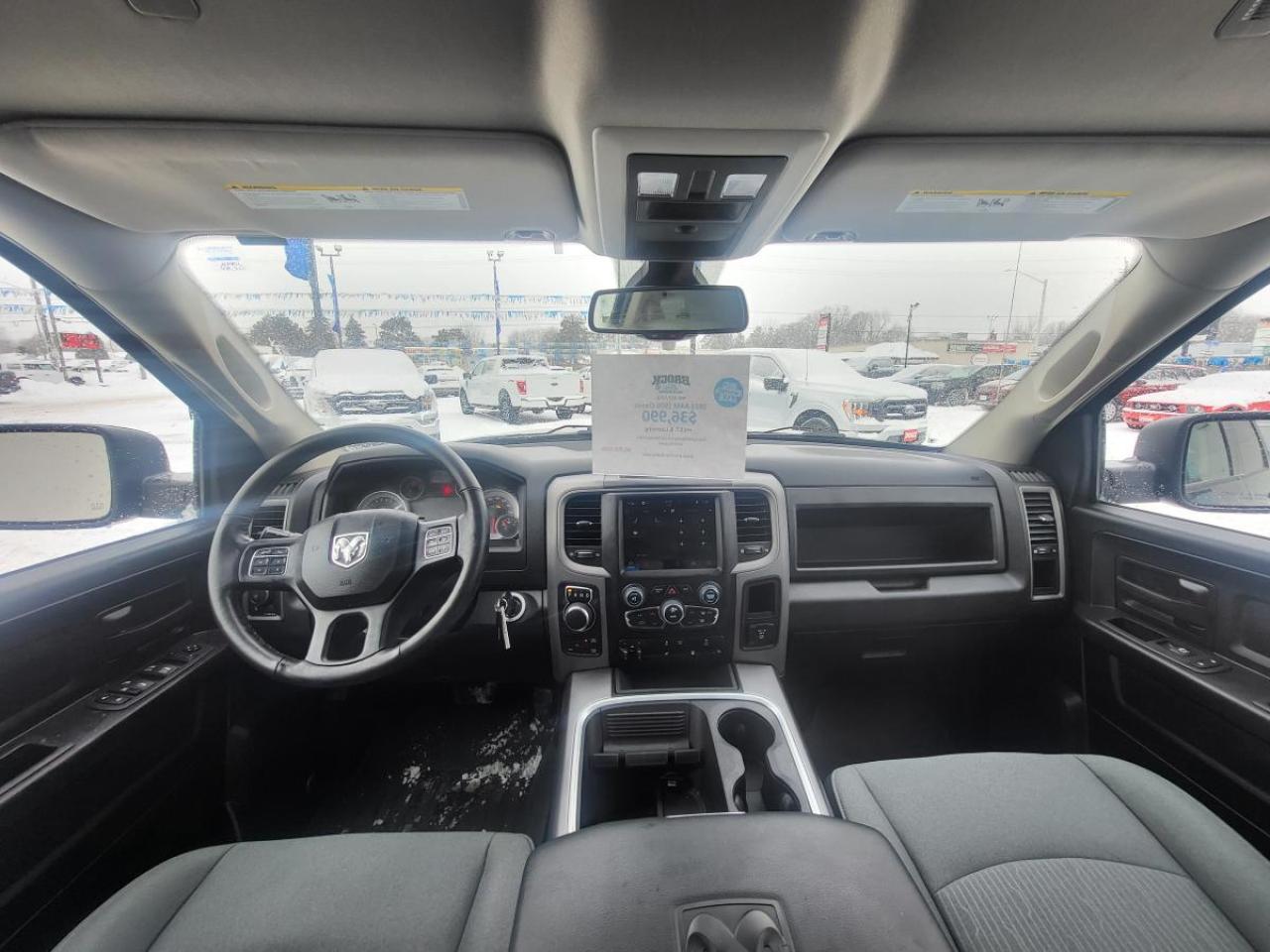 2023 RAM 1500 Classic EXPRESS Photo