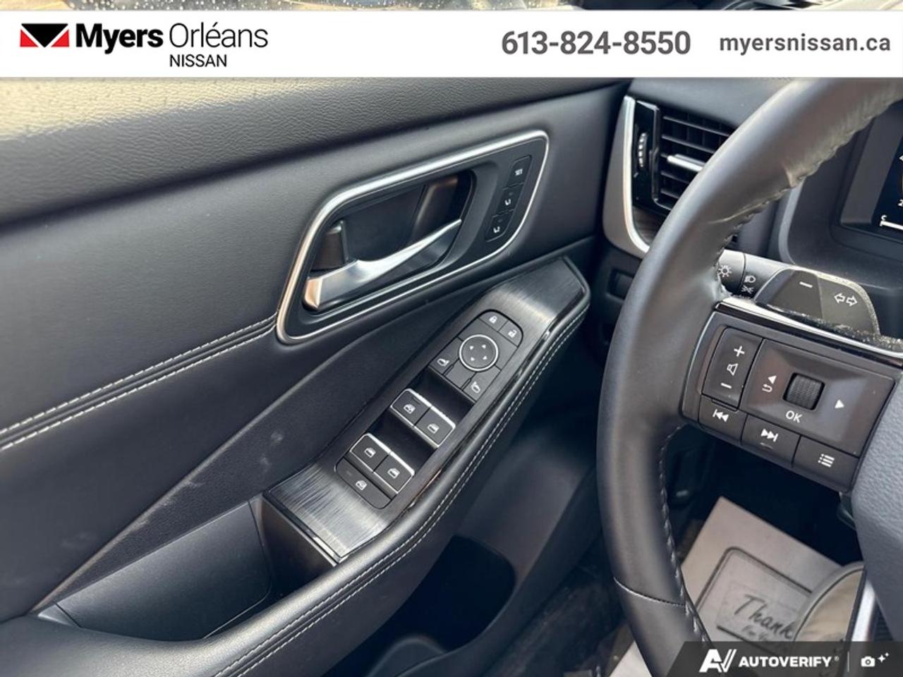 2025 Nissan Rogue Platinum  AWD, Wireless CarPlay Photo
