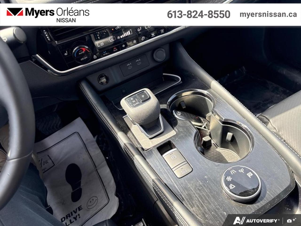 2025 Nissan Rogue Platinum  AWD, Wireless CarPlay Photo