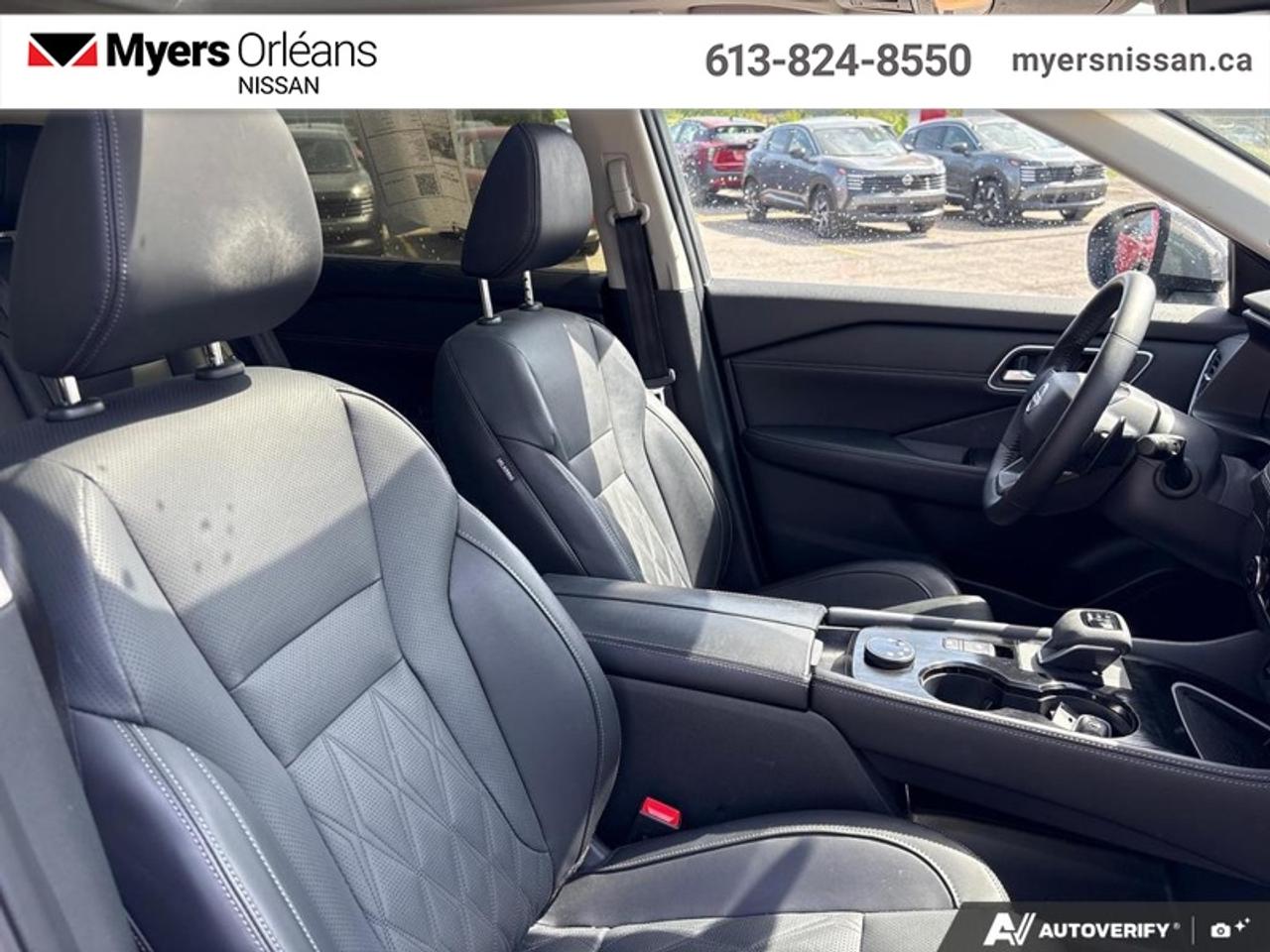 2025 Nissan Rogue Platinum  AWD, Wireless CarPlay Photo