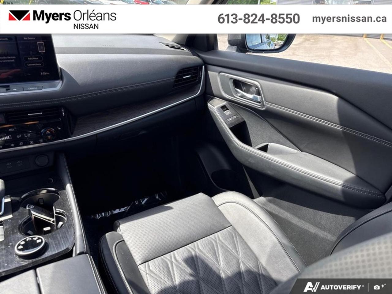 2025 Nissan Rogue Platinum  AWD, Wireless CarPlay Photo