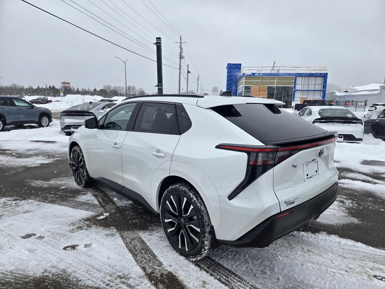 2026 Toyota bZ BZ LIMITED AWD PREMIUM PAINT Photo2