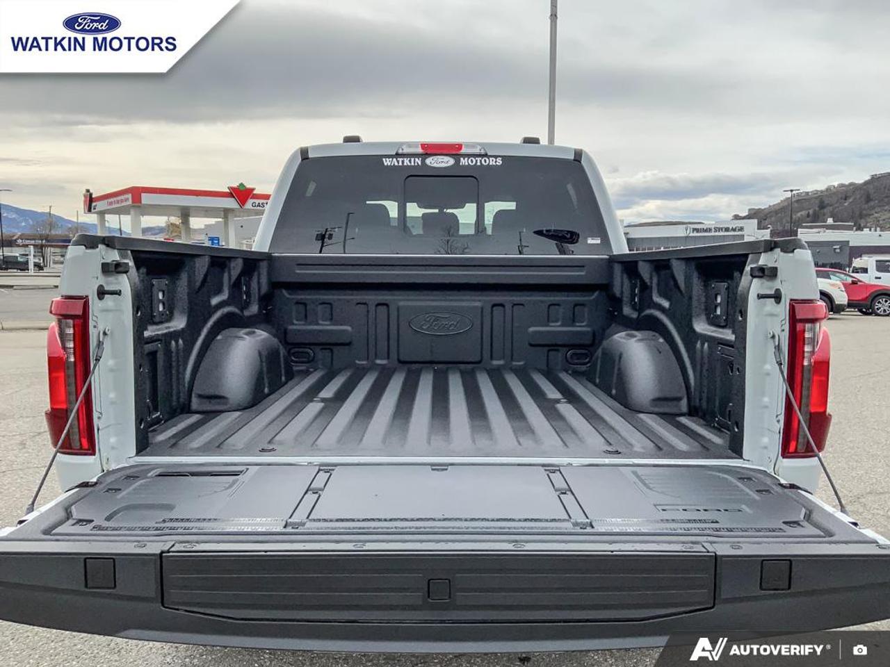 2026 Ford F-150 XLT Photo14