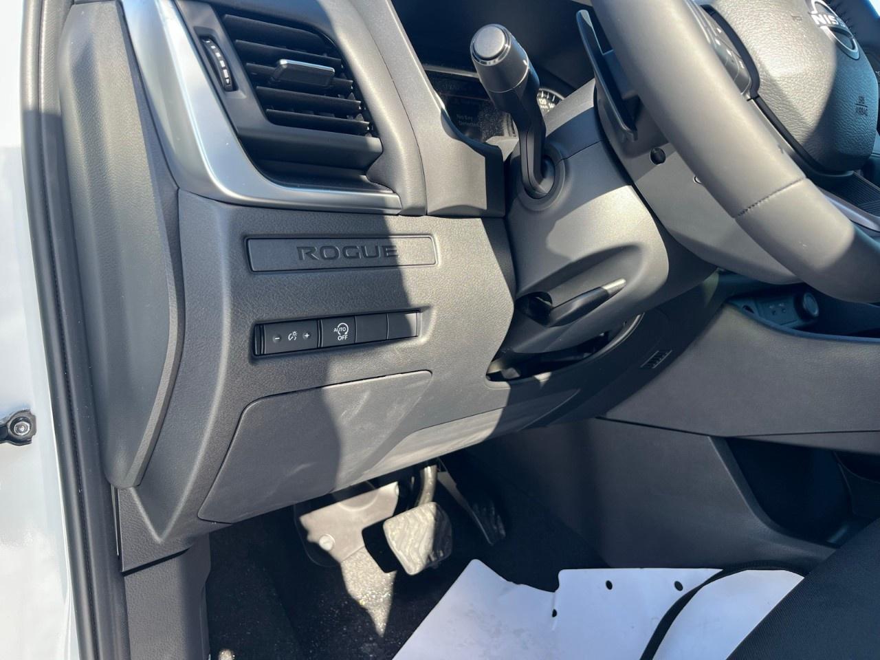 2026 Nissan Rogue AWD S Photo