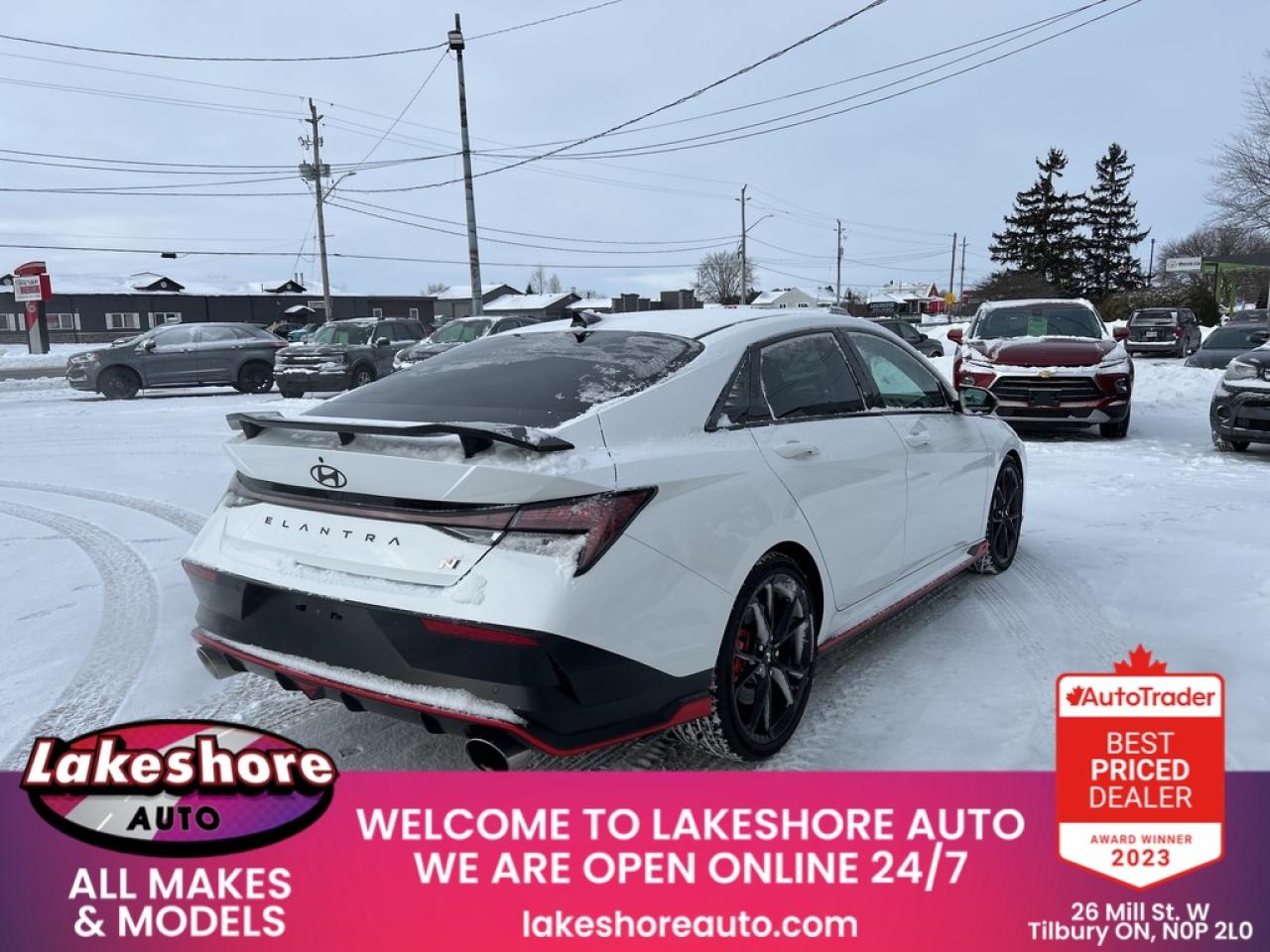 2025 Hyundai Elantra N  Photo3