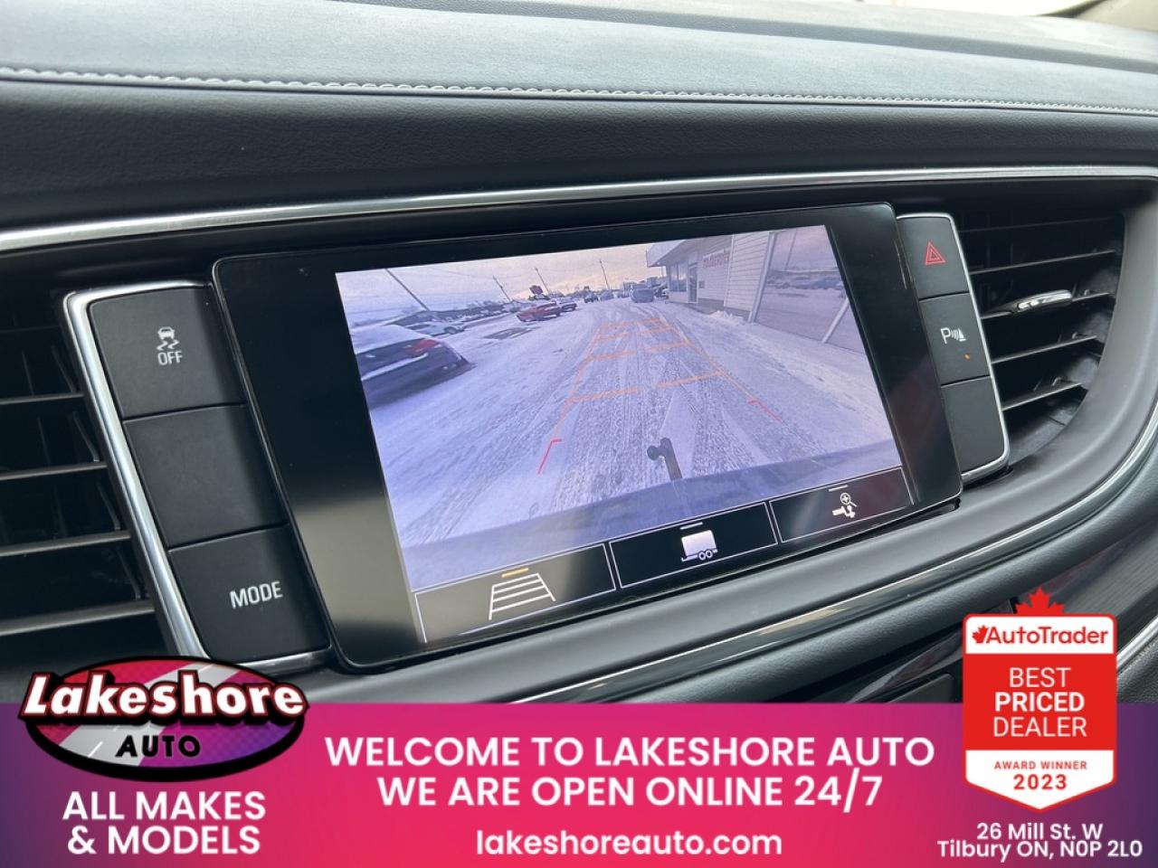 2020 Buick Enclave Essence Photo