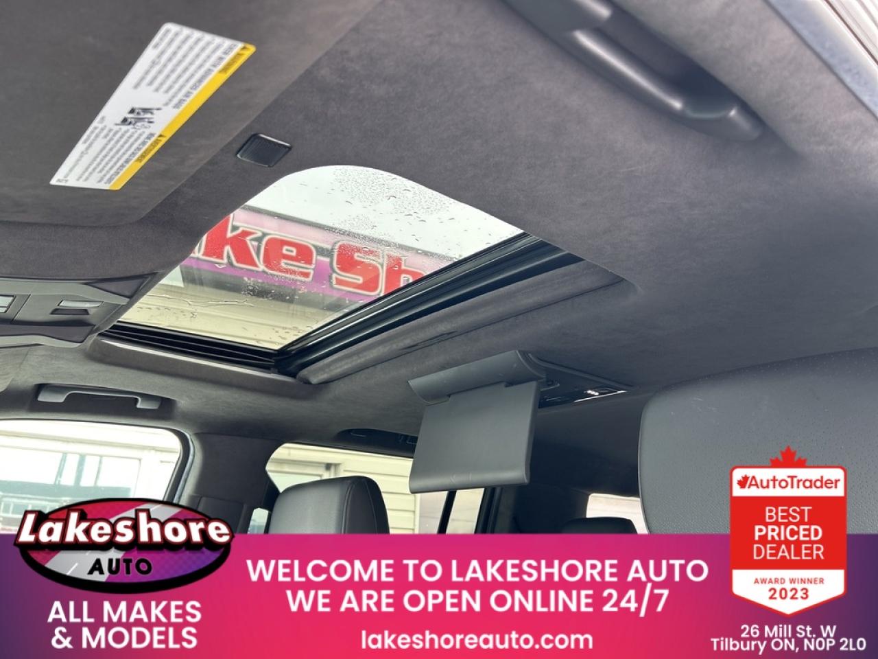 2019 Cadillac Escalade ESV PLATINUM Photo