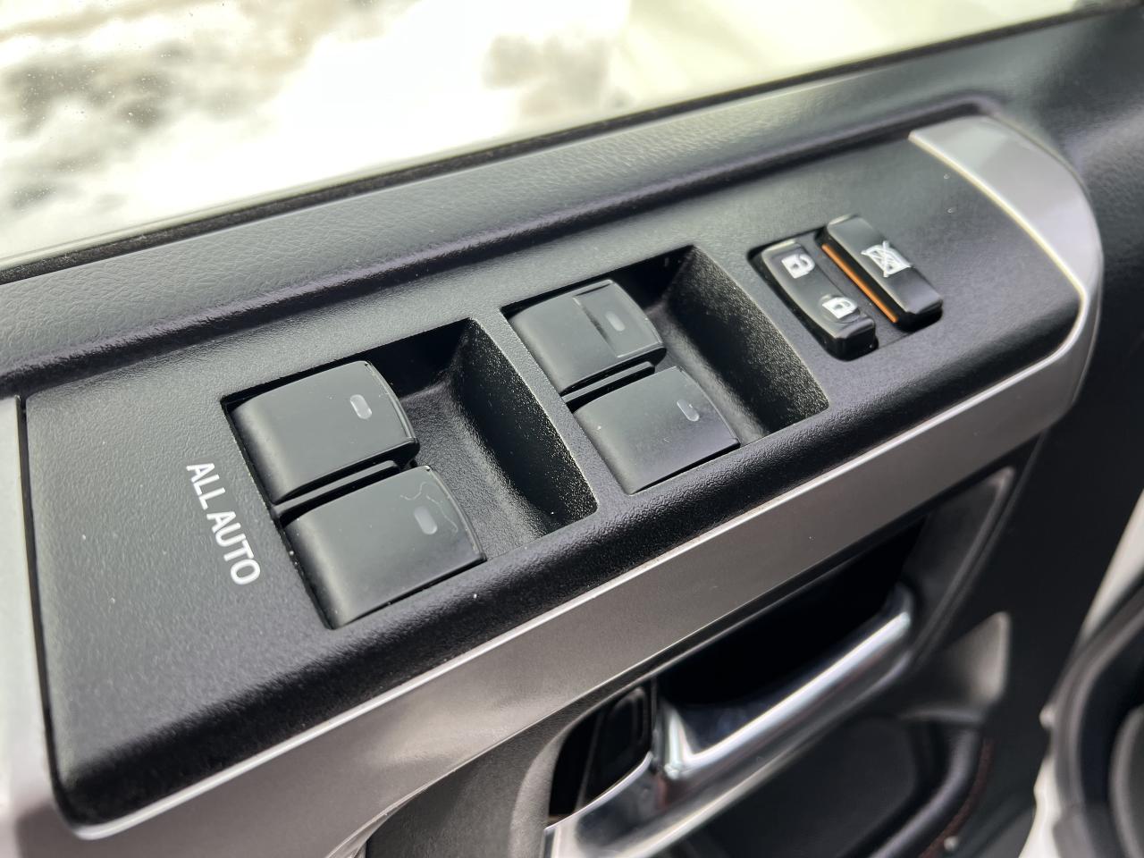 2015 Toyota 4Runner Limited Photo