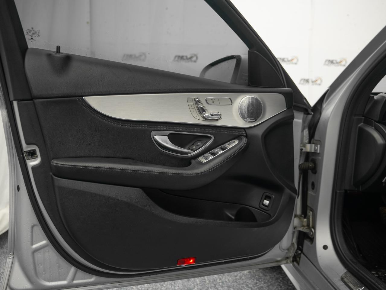 2015 Mercedes-Benz C-Class C300 | Sport Pkg | Certified Photo