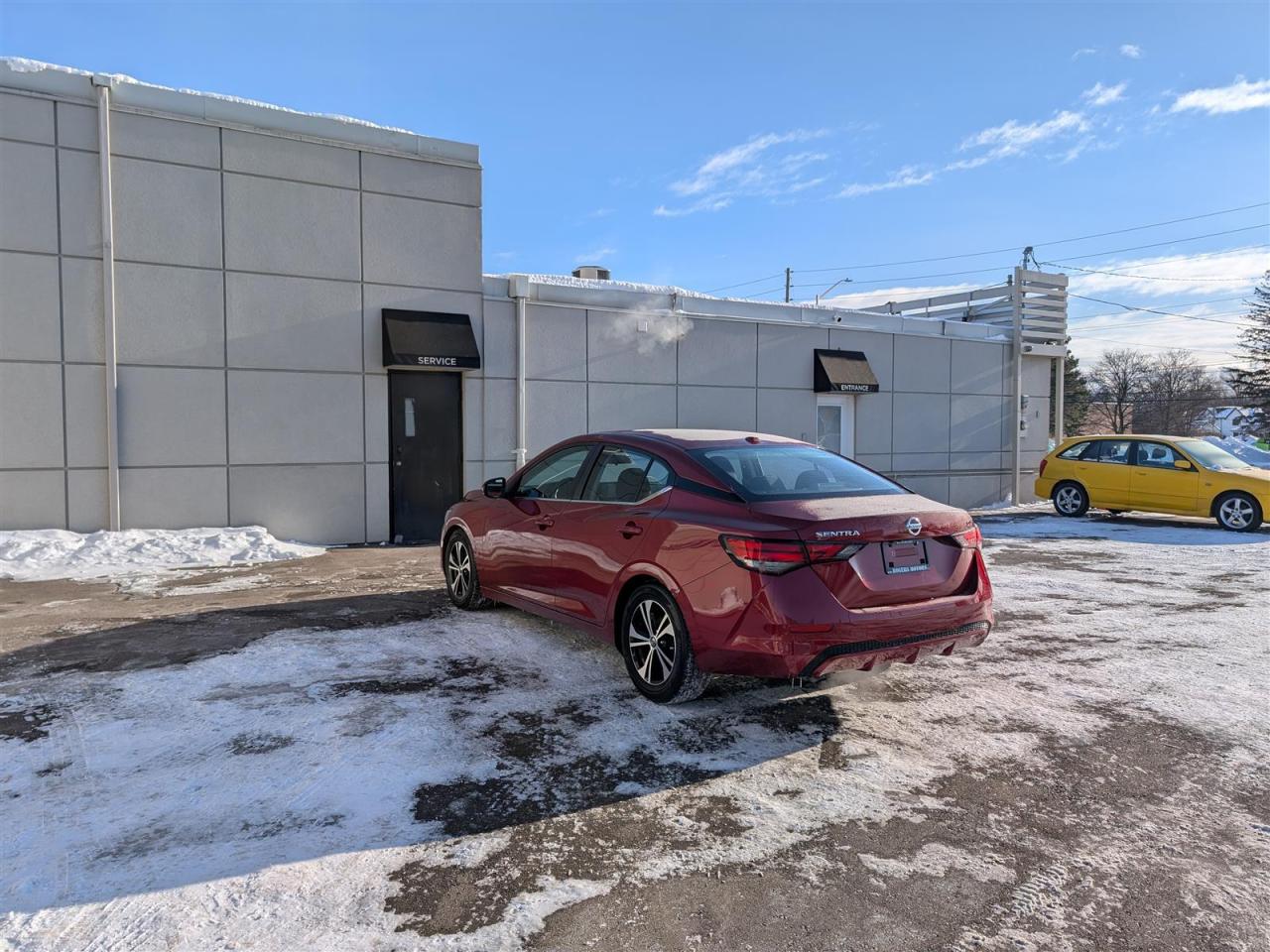 2020 Nissan Sentra SV - HTD SEATS - REV CAM - TECH FEATS Photo2